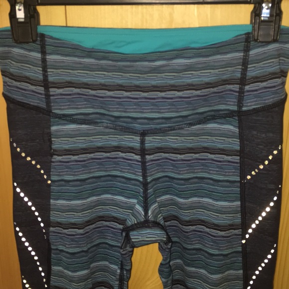 Lulu Lemon Leggings - Picture 2 of 7